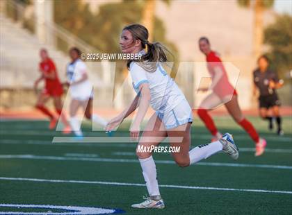 Thumbnail 3 in Coronado vs. Centennial (NIAA 5A Semifinal) photogallery.