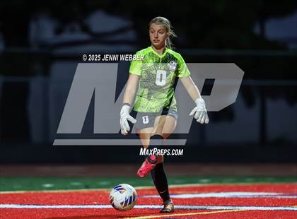 Thumbnail 2 in Coronado vs. Centennial (NIAA 5A Semifinal) photogallery.