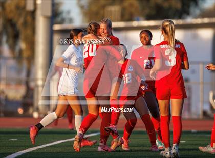 Thumbnail 3 in Coronado vs. Centennial (NIAA 5A Semifinal) photogallery.