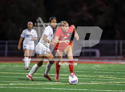 Thumbnail 3 in Coronado vs. Centennial (NIAA 5A Semifinal) photogallery.