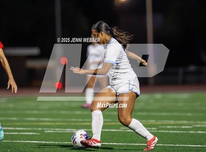 Thumbnail 3 in Coronado vs. Centennial (NIAA 5A Semifinal) photogallery.