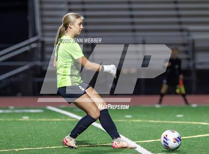 Thumbnail 3 in Coronado vs. Centennial (NIAA 5A Semifinal) photogallery.