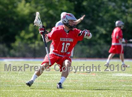 Thumbnail 2 in Niskayuna vs. Saugerties (NYSPHSAA Class B Quarterfinal) photogallery.