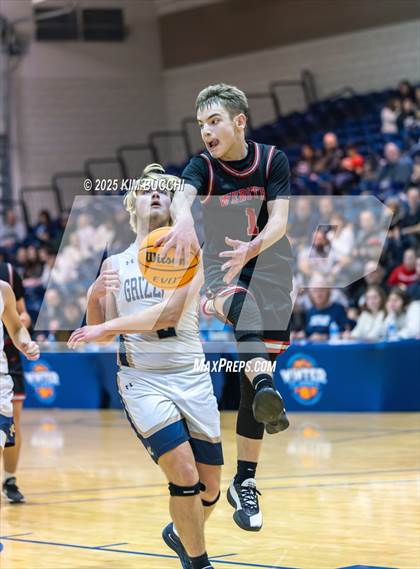 Thumbnail 2 in Nicholas County vs. Webster County (Summersville Winter Classic) photogallery.