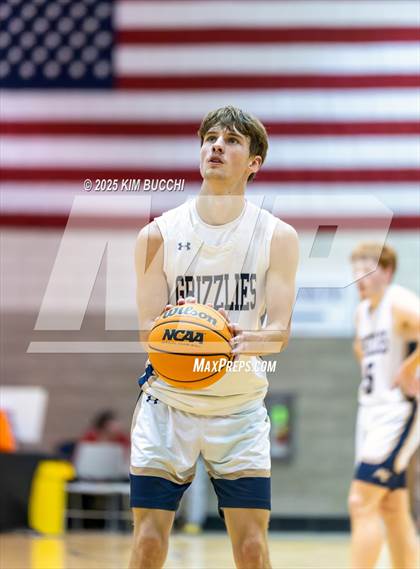Thumbnail 2 in Nicholas County vs. Webster County (Summersville Winter Classic) photogallery.
