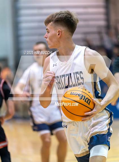 Thumbnail 2 in Nicholas County vs. Webster County (Summersville Winter Classic) photogallery.