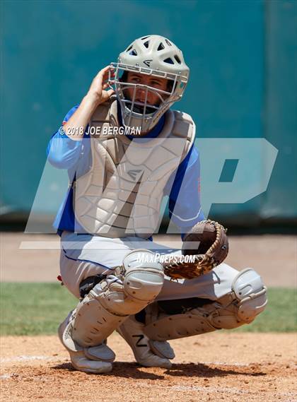 Thumbnail 3 in Immanuel vs. Garces Memorial (CIF CS D3 Final) photogallery.