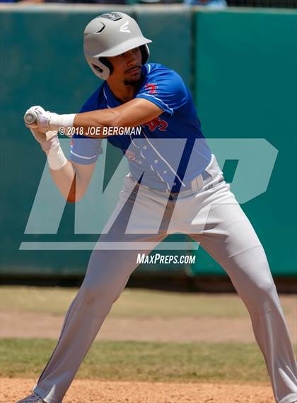 Thumbnail 3 in Immanuel vs. Garces Memorial (CIF CS D3 Final) photogallery.