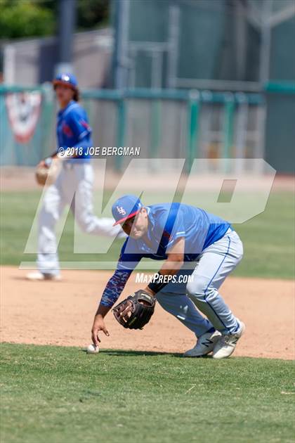 Thumbnail 3 in Immanuel vs. Garces Memorial (CIF CS D3 Final) photogallery.