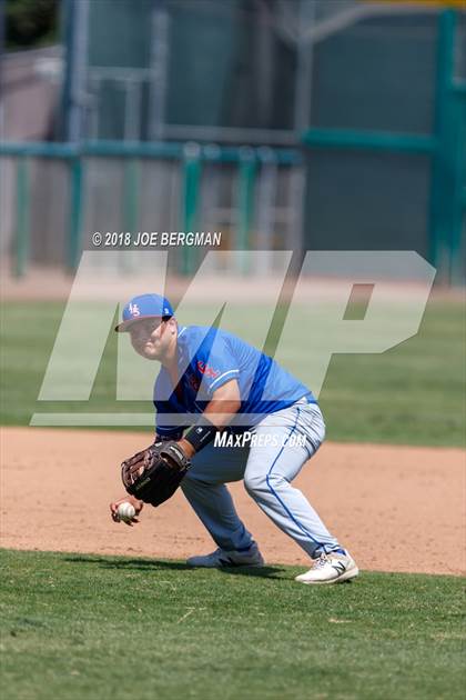 Thumbnail 2 in Immanuel vs. Garces Memorial (CIF CS D3 Final) photogallery.