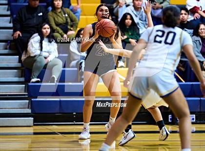 Thumbnail 2 in Milpitas vs Salinas (CIF CCS Division 1 Round 1) photogallery.