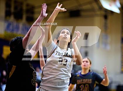 Thumbnail 2 in Milpitas vs Salinas (CIF CCS Division 1 Round 1) photogallery.