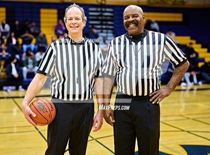 Thumbnail 3 in Milpitas vs Salinas (CIF CCS Division 1 Round 1) photogallery.