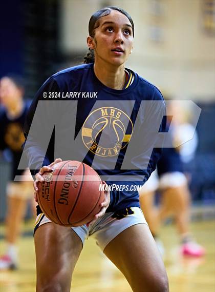 Thumbnail 3 in Milpitas vs Salinas (CIF CCS Division 1 Round 1) photogallery.