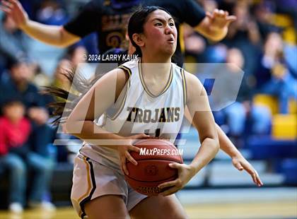 Thumbnail 3 in Milpitas vs Salinas (CIF CCS Division 1 Round 1) photogallery.