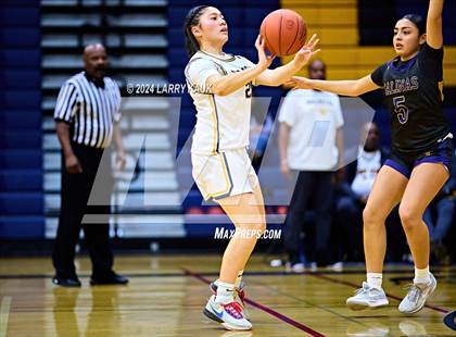Thumbnail 1 in Milpitas vs Salinas (CIF CCS Division 1 Round 1) photogallery.