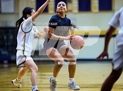 Thumbnail 2 in Milpitas vs Salinas (CIF CCS Division 1 Round 1) photogallery.