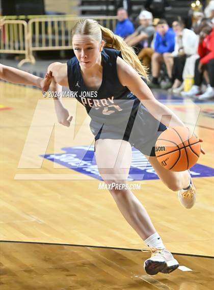 Thumbnail 3 in O'Connor vs. Perry (AIA 6A Final) photogallery.