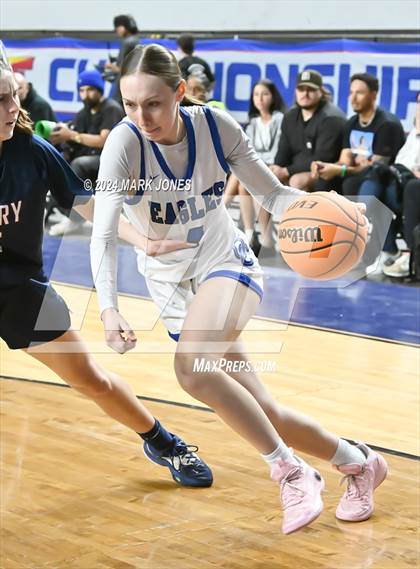 Thumbnail 2 in O'Connor vs. Perry (AIA 6A Final) photogallery.
