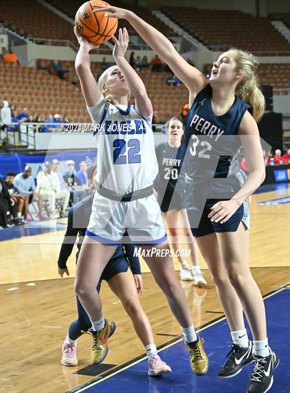 Thumbnail 3 in O'Connor vs. Perry (AIA 6A Final) photogallery.
