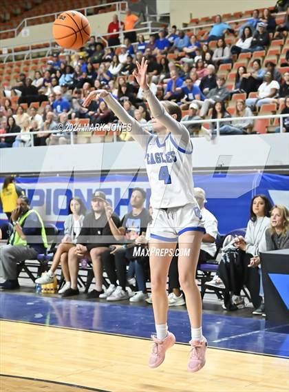 Thumbnail 3 in O'Connor vs. Perry (AIA 6A Final) photogallery.
