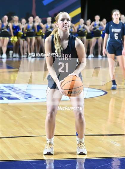 Thumbnail 3 in O'Connor vs. Perry (AIA 6A Final) photogallery.