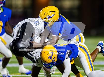 Thumbnail 3 in Pallotti @ Boyd-Buchanan photogallery.