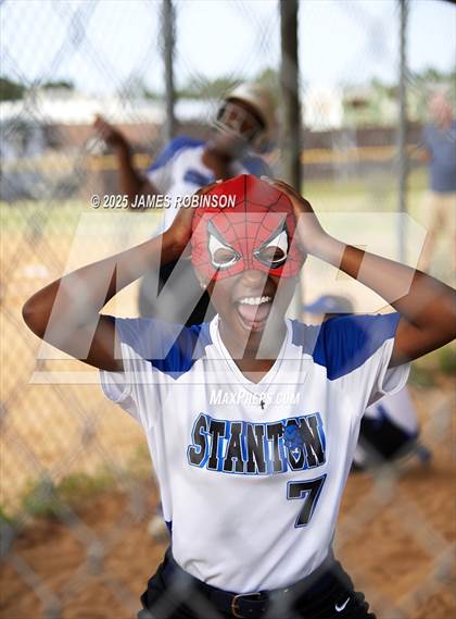 Thumbnail 3 in Stanton @ ED White photogallery.