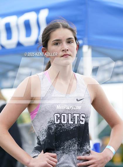 Thumbnail 3 in Stoney Creek vs. Royal Oak (MHSAA Regionals) photogallery.