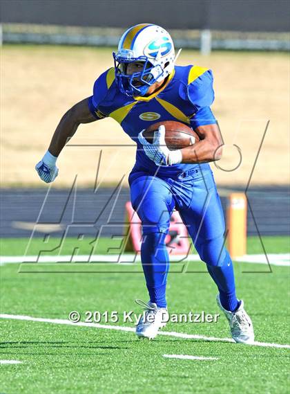 Thumbnail 3 in Sunnyvale vs. Mineola (UIL 3A Quarterfinal) photogallery.