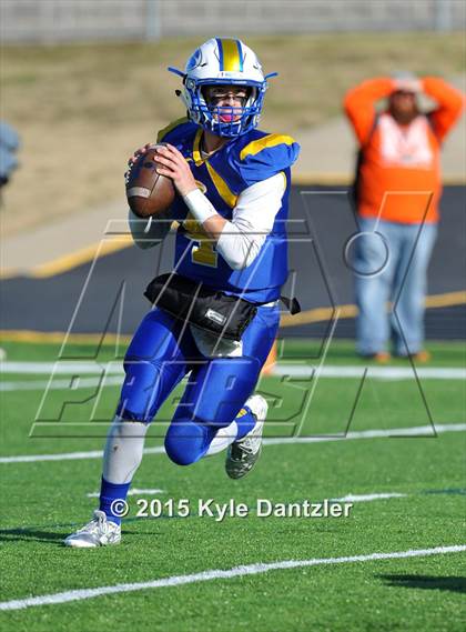 Thumbnail 1 in Sunnyvale vs. Mineola (UIL 3A Quarterfinal) photogallery.