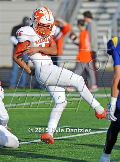 Thumbnail 3 in Sunnyvale vs. Mineola (UIL 3A Quarterfinal) photogallery.