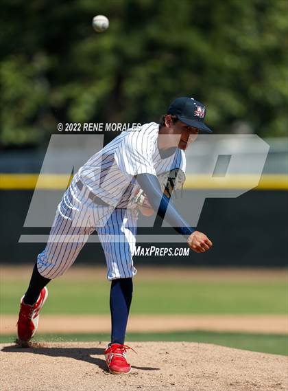 Thumbnail 1 in Great Oak vs Maranatha (CIF SS D2 Round 1 Playoff) photogallery.
