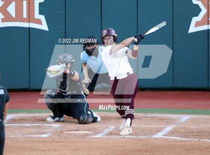 Thumbnail 1 in Deer Park vs. Lake Ridge (UIL 6A Softball Semifinal) photogallery.