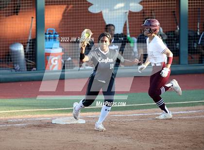 Thumbnail 1 in Deer Park vs. Lake Ridge (UIL 6A Softball Semifinal) photogallery.