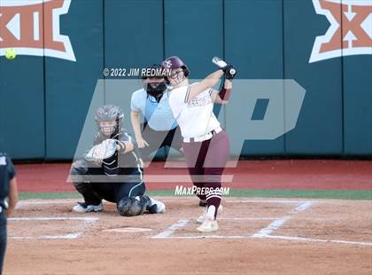 Thumbnail 3 in Deer Park vs. Lake Ridge (UIL 6A Softball Semifinal) photogallery.