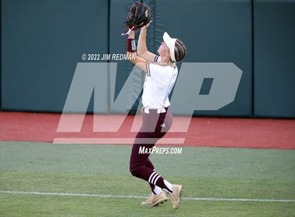 Thumbnail 3 in Deer Park vs. Lake Ridge (UIL 6A Softball Semifinal) photogallery.