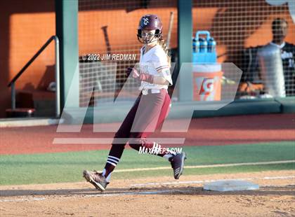 Thumbnail 3 in Deer Park vs. Lake Ridge (UIL 6A Softball Semifinal) photogallery.