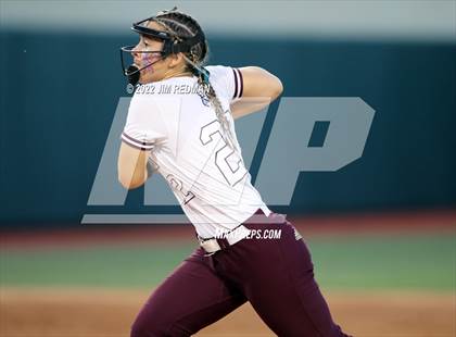 Thumbnail 2 in Deer Park vs. Lake Ridge (UIL 6A Softball Semifinal) photogallery.