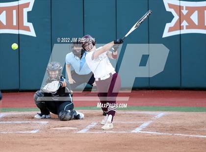 Thumbnail 2 in Deer Park vs. Lake Ridge (UIL 6A Softball Semifinal) photogallery.