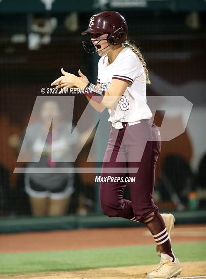 Thumbnail 3 in Deer Park vs. Lake Ridge (UIL 6A Softball Semifinal) photogallery.