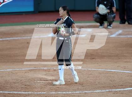 Thumbnail 1 in Deer Park vs. Lake Ridge (UIL 6A Softball Semifinal) photogallery.