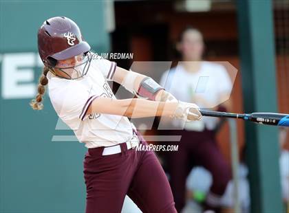 Thumbnail 3 in Deer Park vs. Lake Ridge (UIL 6A Softball Semifinal) photogallery.