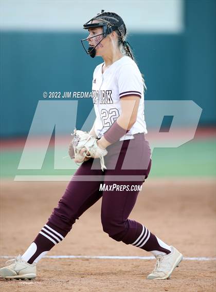 Thumbnail 2 in Deer Park vs. Lake Ridge (UIL 6A Softball Semifinal) photogallery.