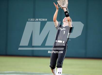 Thumbnail 1 in Deer Park vs. Lake Ridge (UIL 6A Softball Semifinal) photogallery.