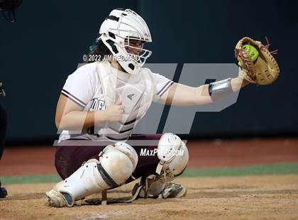 Thumbnail 2 in Deer Park vs. Lake Ridge (UIL 6A Softball Semifinal) photogallery.