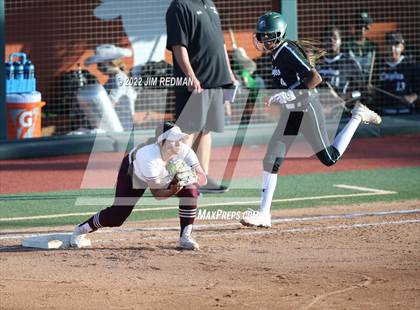 Thumbnail 2 in Deer Park vs. Lake Ridge (UIL 6A Softball Semifinal) photogallery.