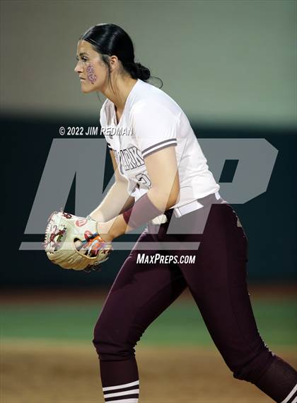 Thumbnail 1 in Deer Park vs. Lake Ridge (UIL 6A Softball Semifinal) photogallery.
