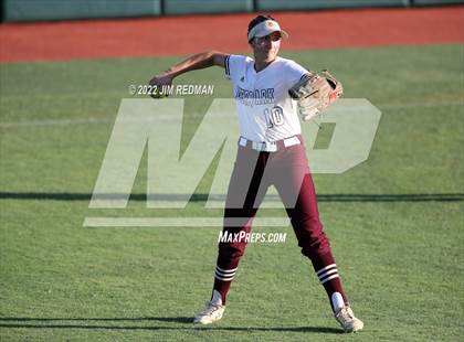 Thumbnail 3 in Deer Park vs. Lake Ridge (UIL 6A Softball Semifinal) photogallery.