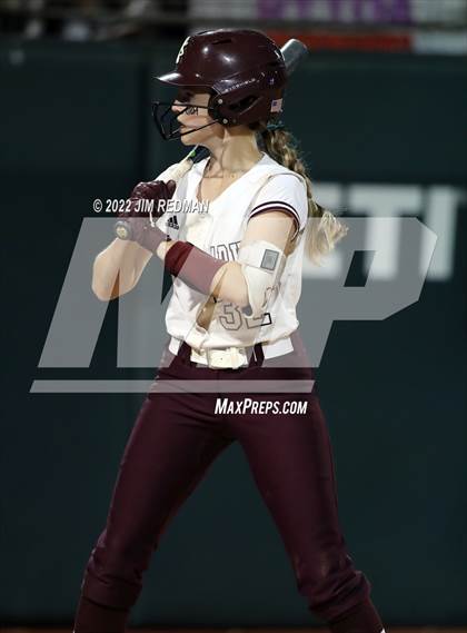 Thumbnail 3 in Deer Park vs. Lake Ridge (UIL 6A Softball Semifinal) photogallery.